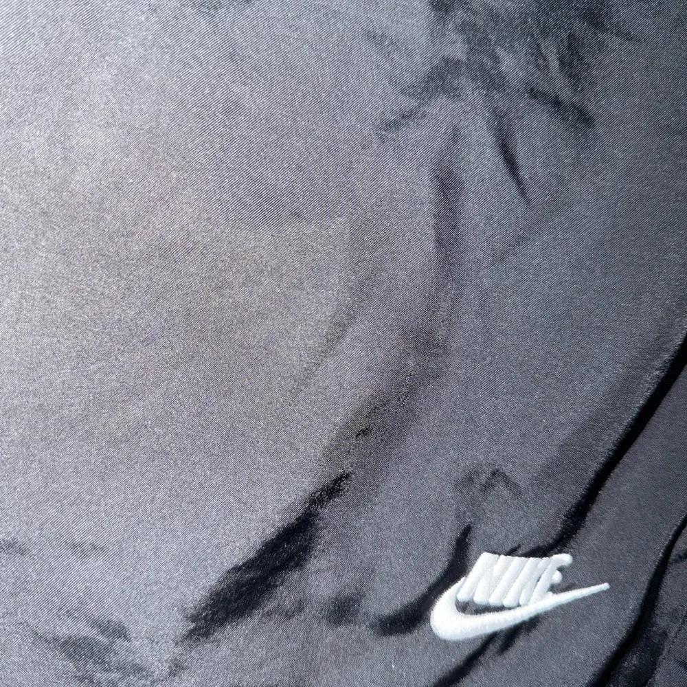 Nike sportswear woven flow lined shorts black mens XL - Picture 3 of 4